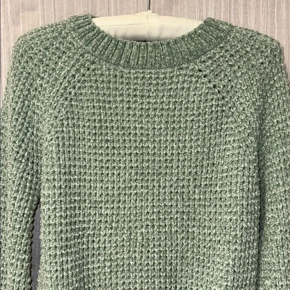 ALTAR’D STATE S Sage Green Chenille Waffle Knit Crew Crop Raglan Sweater - Picture 5 of 13